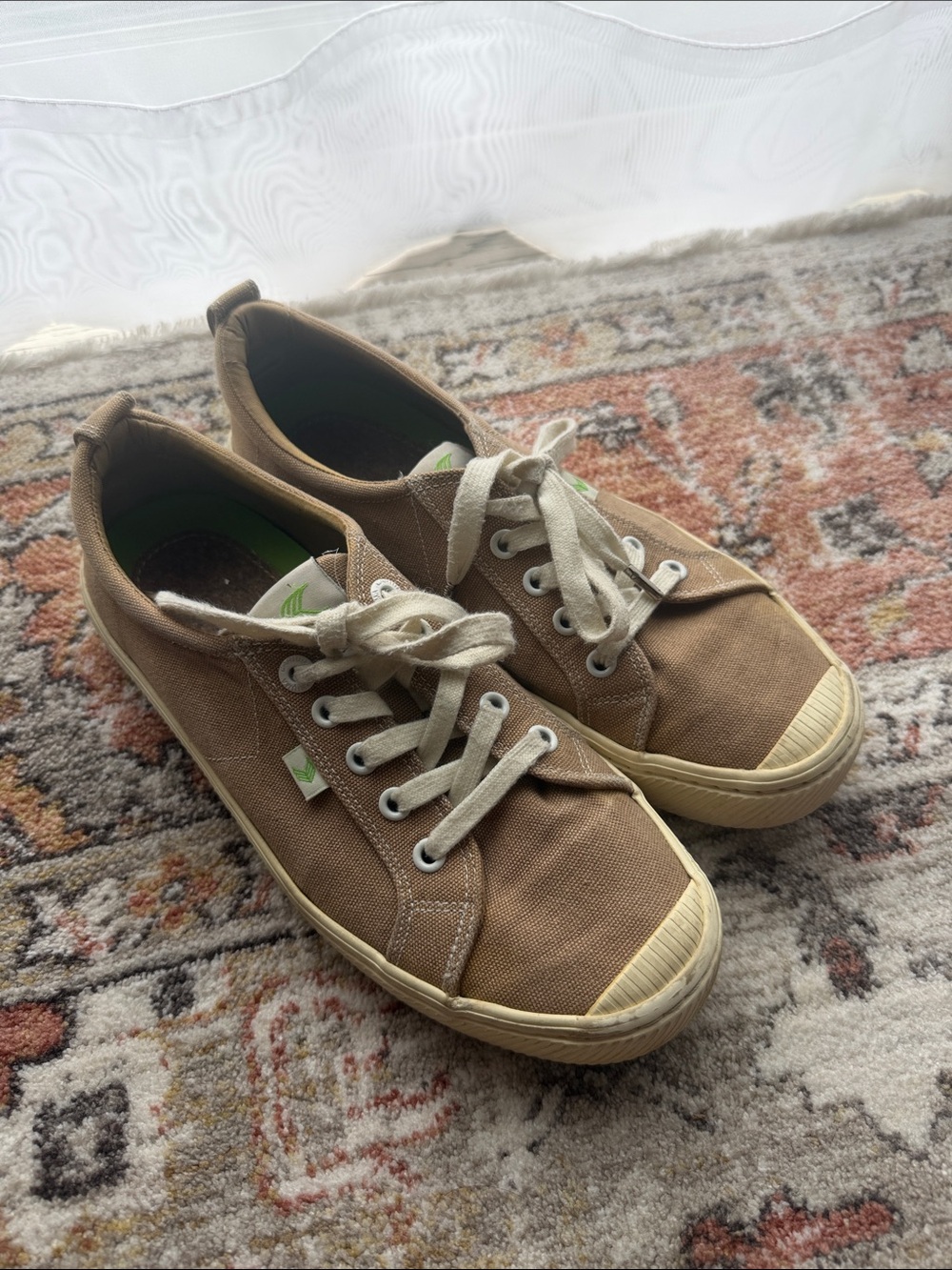 Cariuma Canvas Sneakers